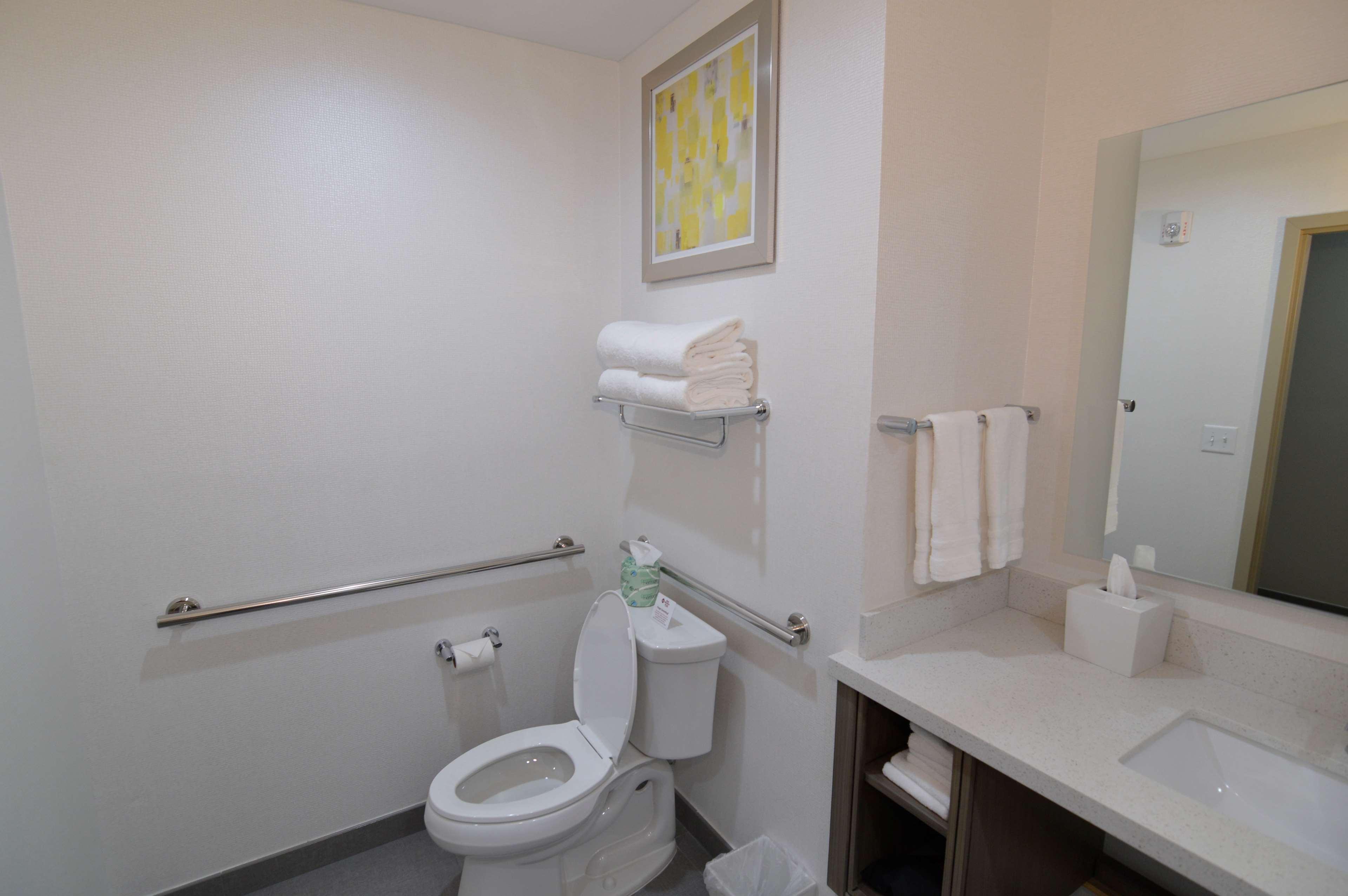 Comfort Inn & Suites Houston I-45 North - Iah Aldine Екстериор снимка