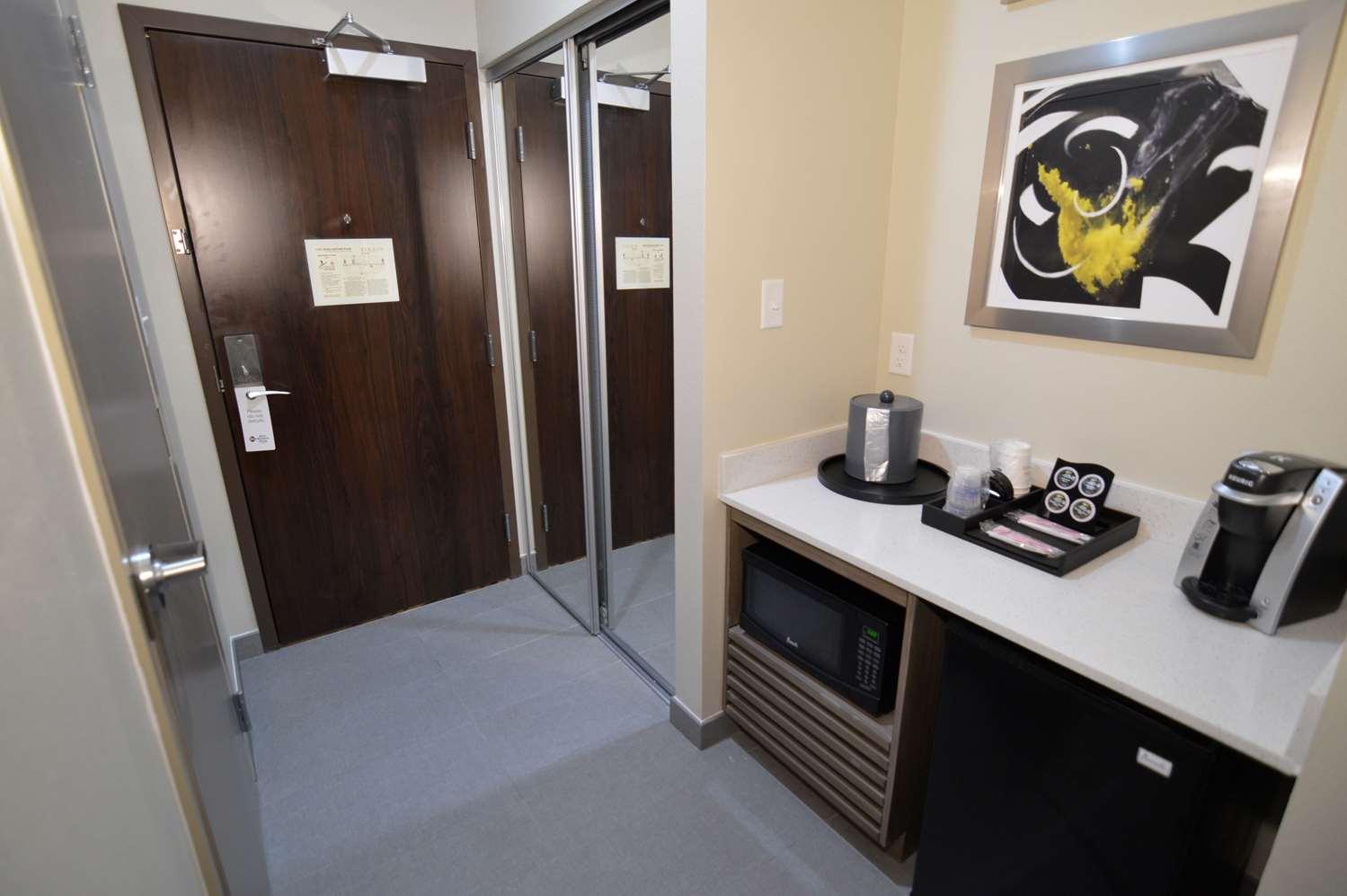 Comfort Inn & Suites Houston I-45 North - Iah Aldine Екстериор снимка